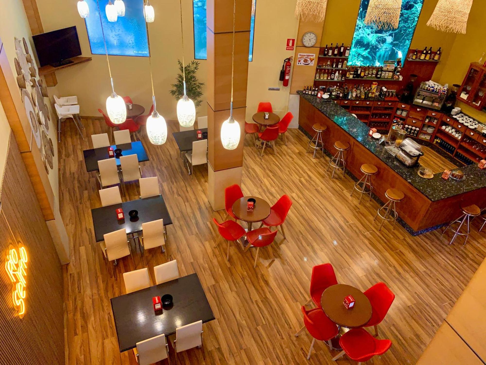 Hostal Rio Selmo Ponferrada Buitenkant foto