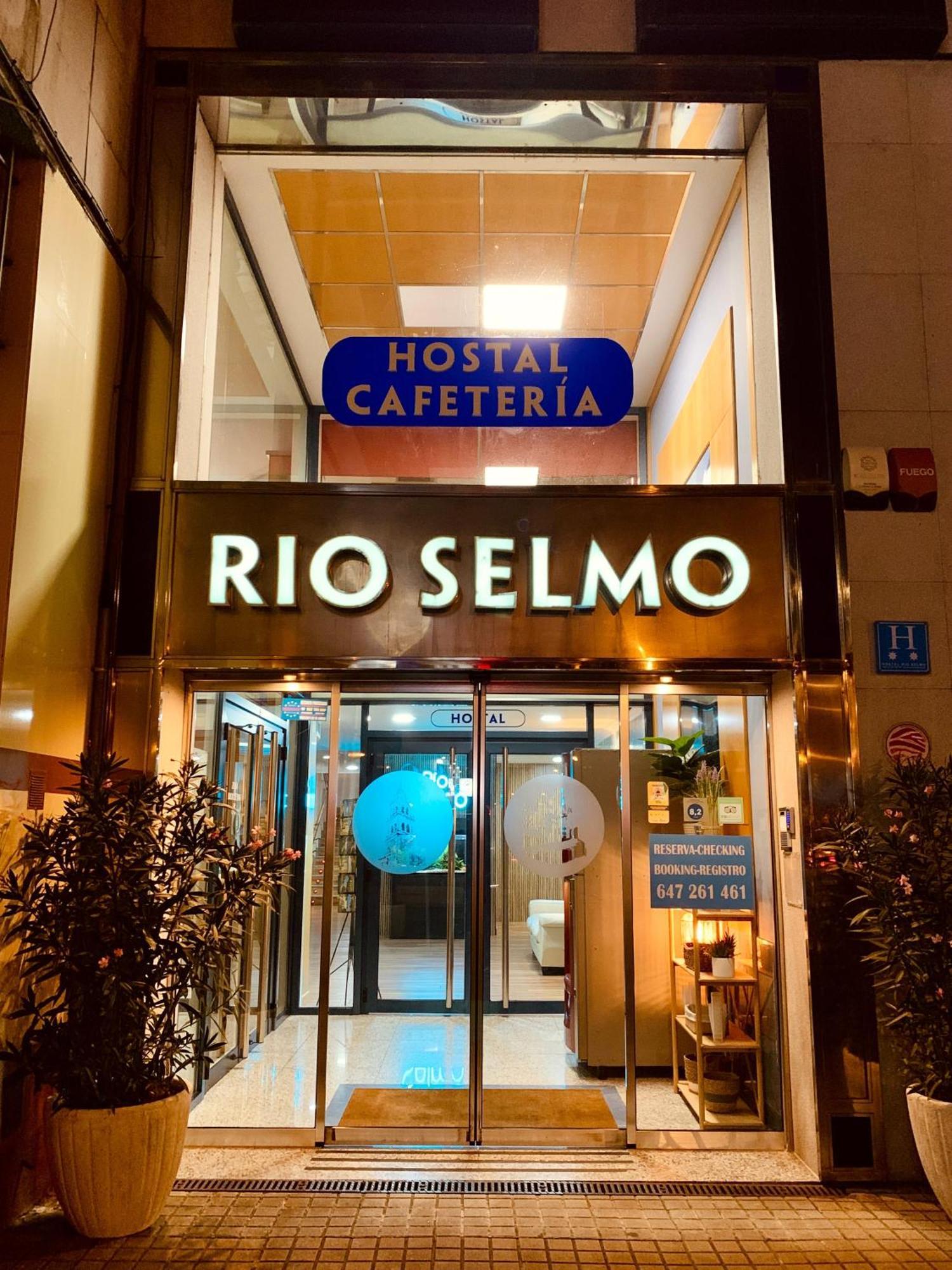 Hostal Rio Selmo Ponferrada Buitenkant foto