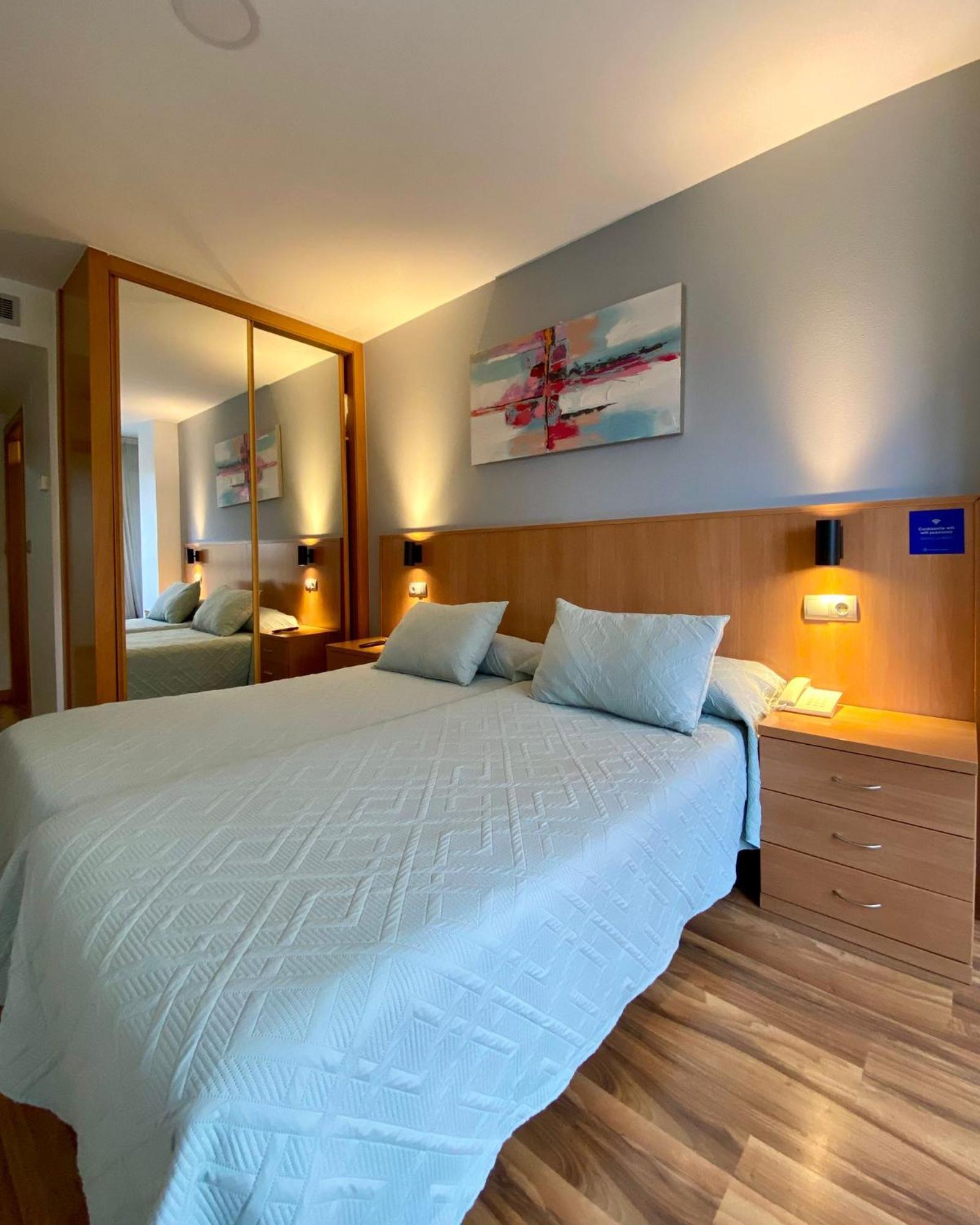 Hostal Rio Selmo Ponferrada Buitenkant foto