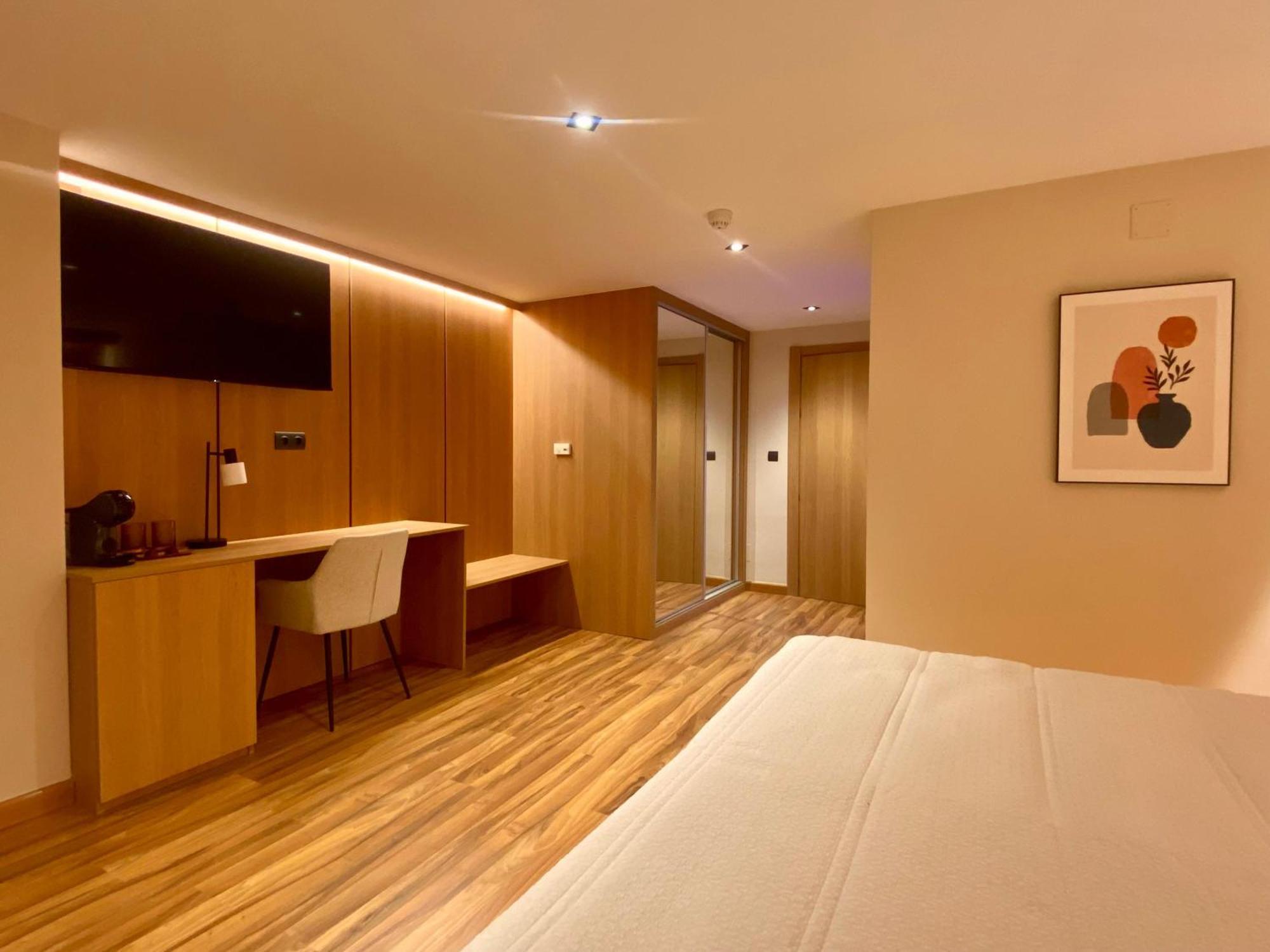 Hostal Rio Selmo Ponferrada Buitenkant foto