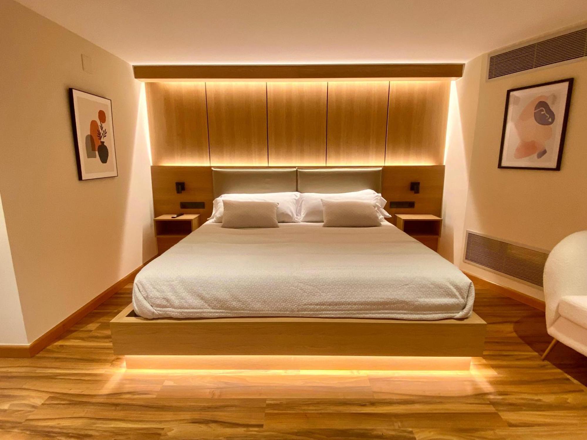Hostal Rio Selmo Ponferrada Buitenkant foto