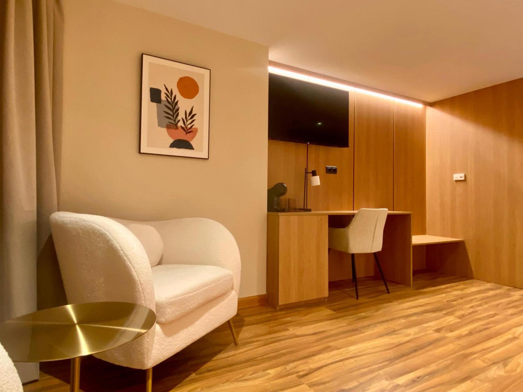 Hostal Rio Selmo Ponferrada Buitenkant foto
