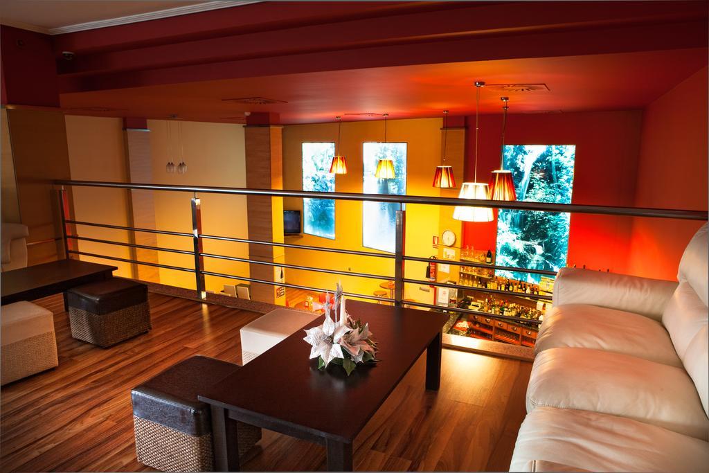 Hostal Rio Selmo Ponferrada Buitenkant foto